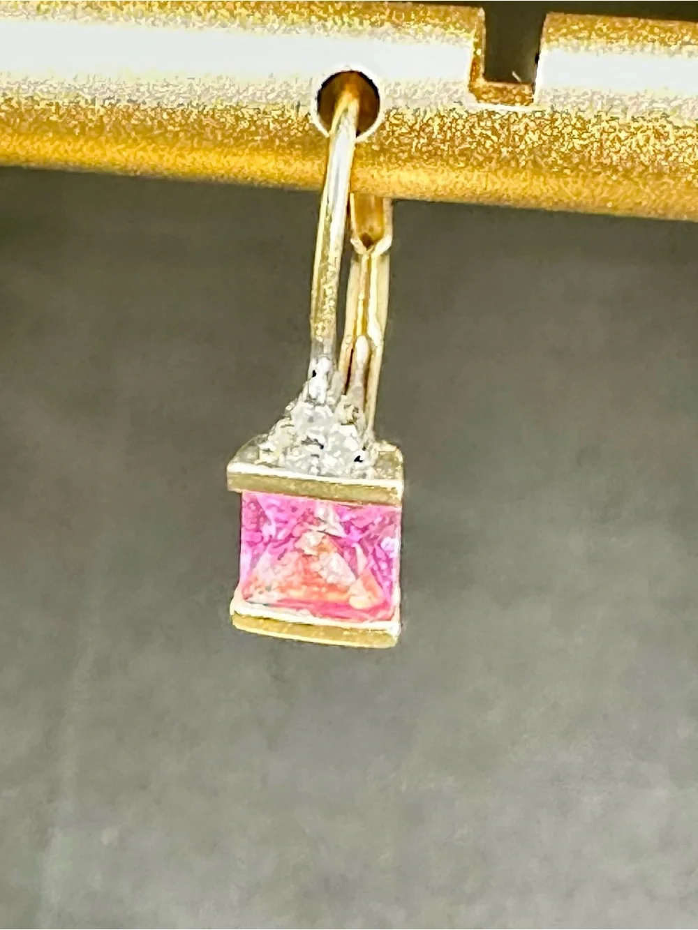 Vintage 10K Gold Pink Gemstone Leverback Earring Single Estate 1.18g